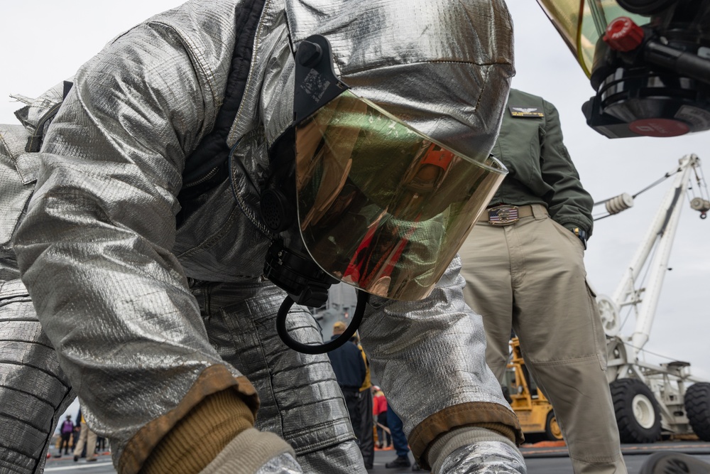 Marines, Sailors conduct flight deck firefighting training aboard USS America