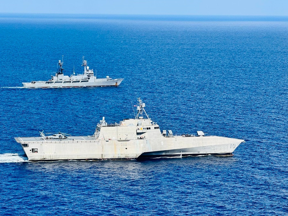 USS Gabrielle Giffords Sails South China Sea with BRP Gregorio del Pilar