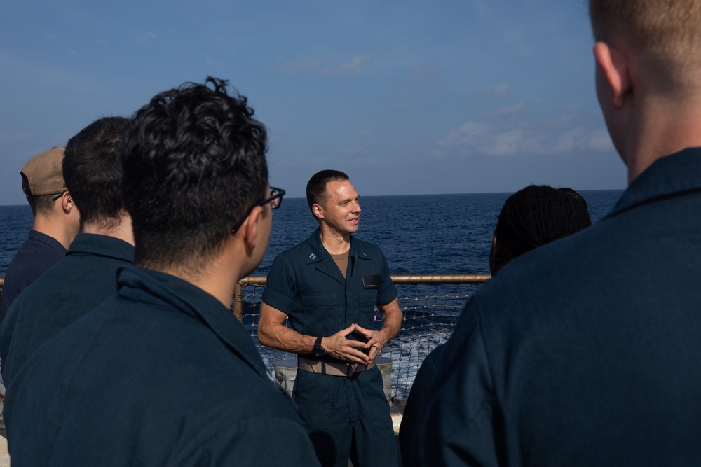 USS Laboon Conducts Watchstanding Operations in the Gulf of Aden