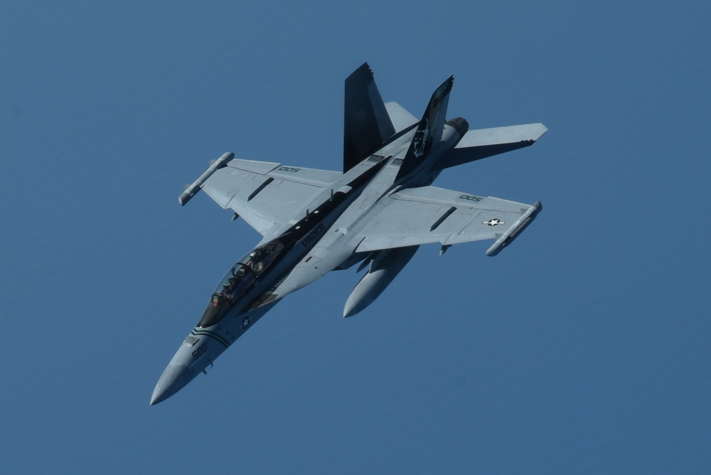 U.S. Navy EA-18g Air Refueling