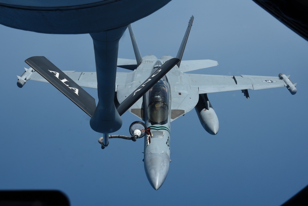 U.S. Navy EA-18g Air Refueling