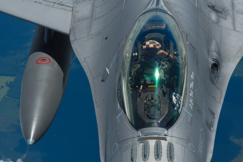 F-16 Air Refueling