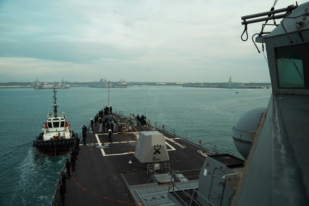 USS Delbert D. Black Pulls into Rota, Spain.