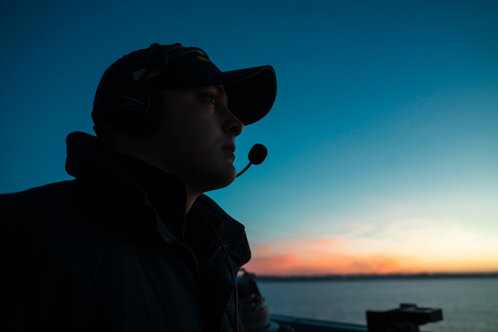 USS Delbert D. Black Departs Rota, Spain.