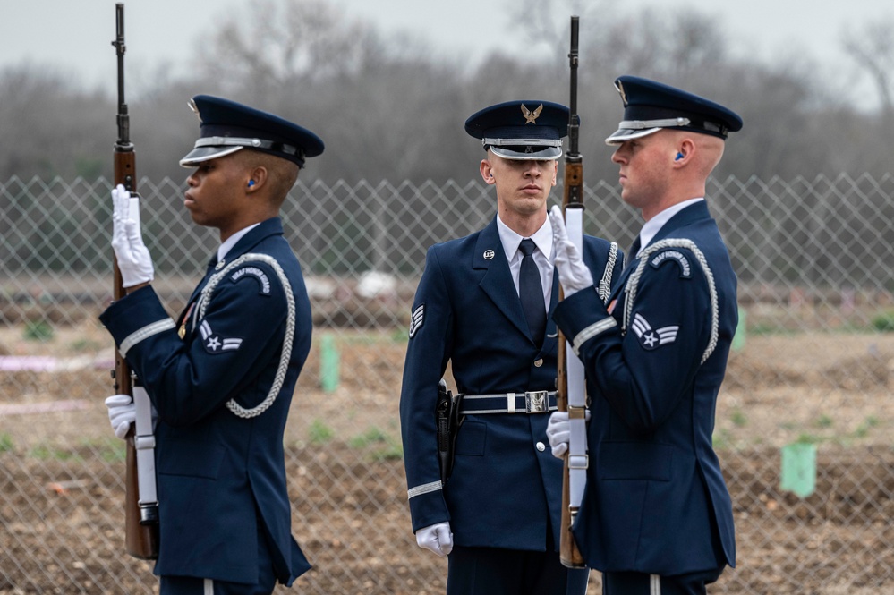 Fifth Chief Master Sgt. of the Air Force Robert D. Gaylor Laid to Rest