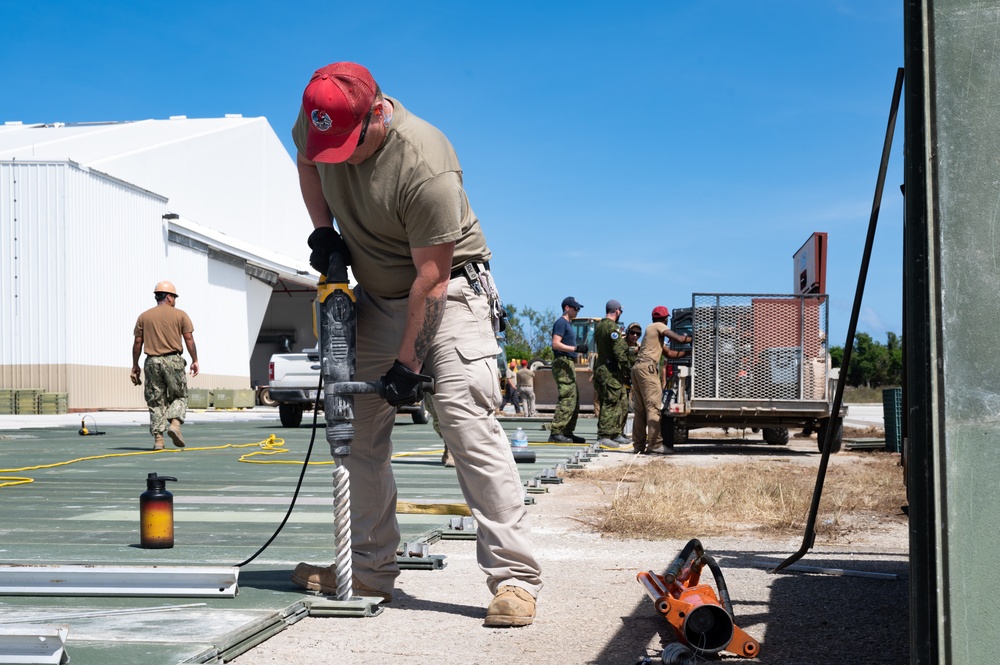 Cope North 24: U.S., RCAF engineers install AM-2 matting