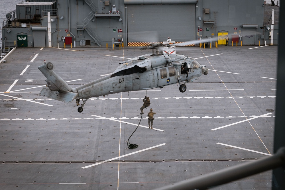 31st MEU conducts VBSS aboard the USS Miguel Keith (ESB 5)