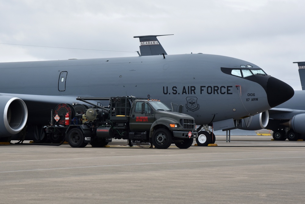 117th Air Refueling Wing Airmen train on KC-135R Stratotanker refueling maintenance