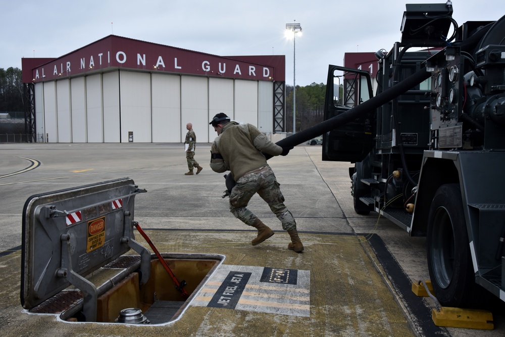 117th Air Refueling Wing Airmen train on KC-135R Stratotanker refueling maintenance