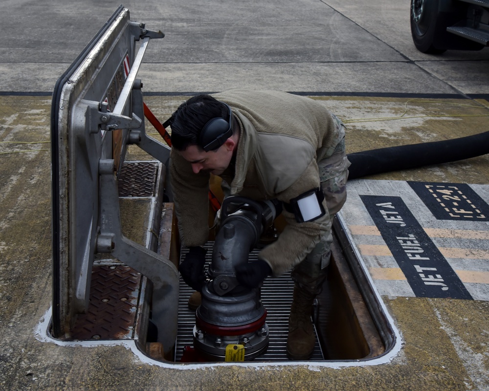 117th Air Refueling Wing Airmen train on KC-135R Stratotanker refueling maintenance