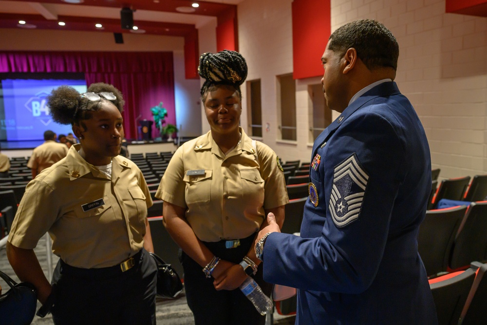 Reserve general comes full circle, inspires next generation to serve