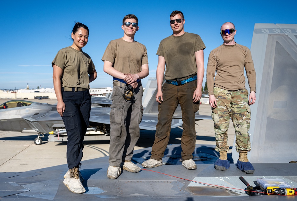 525th EFGS keeps Raptors mission capable during Bamboo Eagle 24-1