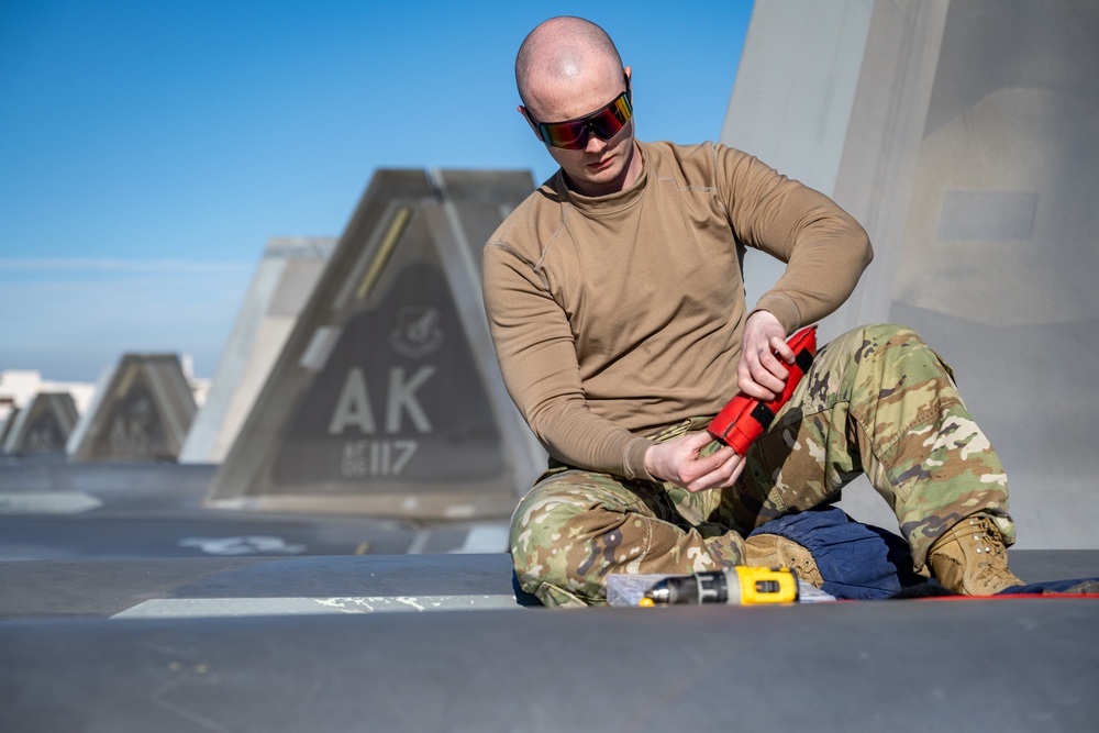 525th EFGS keeps Raptors mission capable during Bamboo Eagle 24-1
