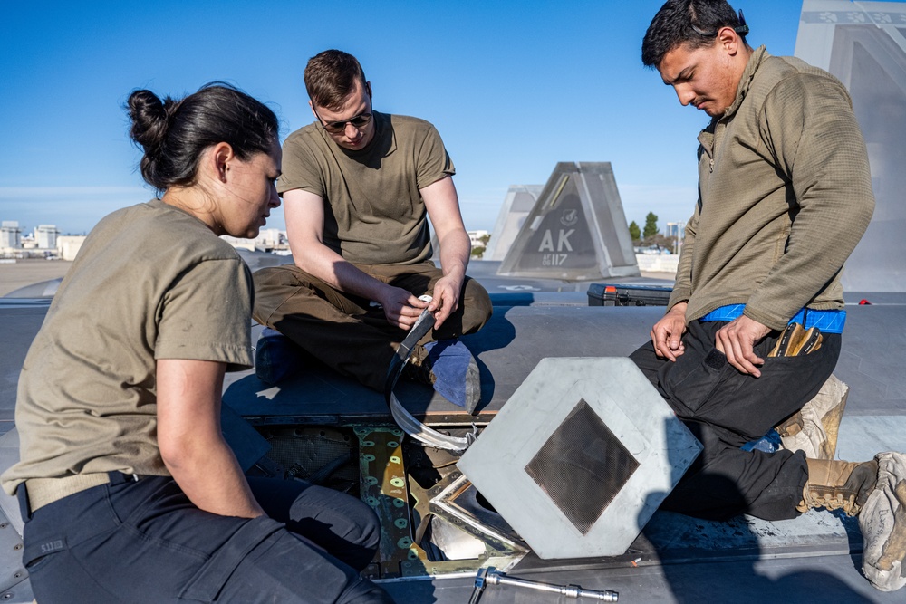 525th EFGS keeps Raptors mission capable during Bamboo Eagle 24-1