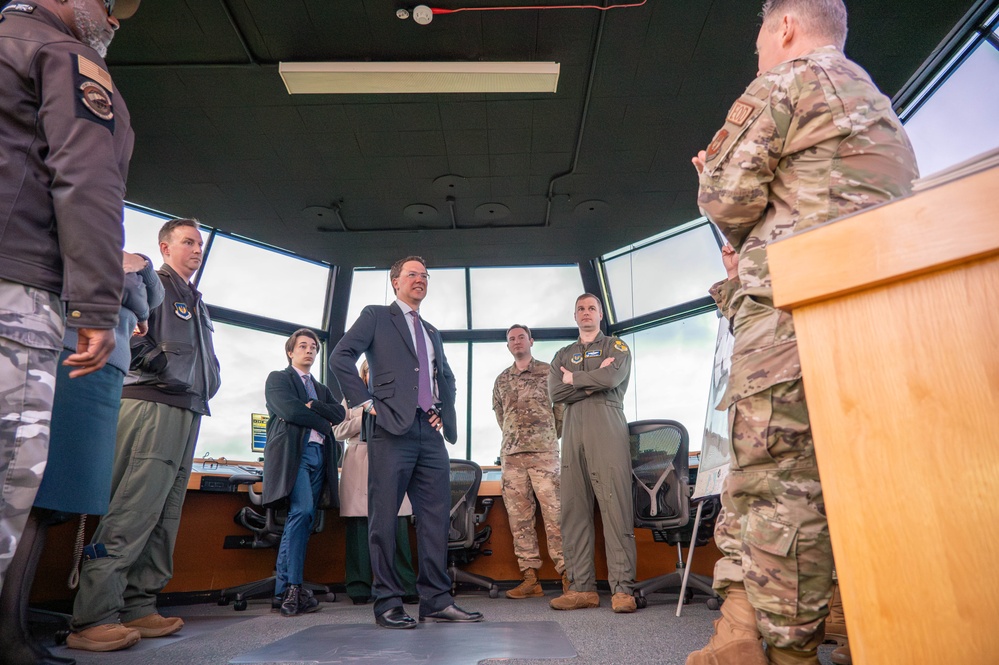 Robert Courts, MP Participates in Immersion Tour on RAF Fairford