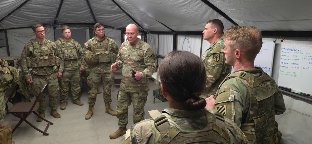 FCOE Commanding General, Command Sergeant Major visit GAARNG 1-118th FA MRE