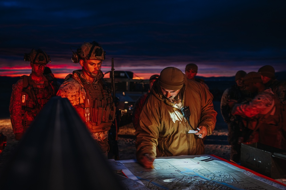 Marines with V2/6 conduct urban assaults and defensive operations at Range 220 during AFX for SLTE 2-24