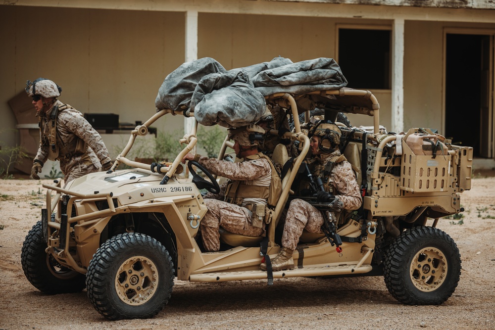 Marines with V2/6 conduct urban assaults and defensive operations at Range 220 during AFX for SLTE 2-24