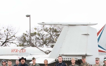 NAS JRB Fort Worth teams up with Westworth Village to move F/A-18A Hornet to City Hall.