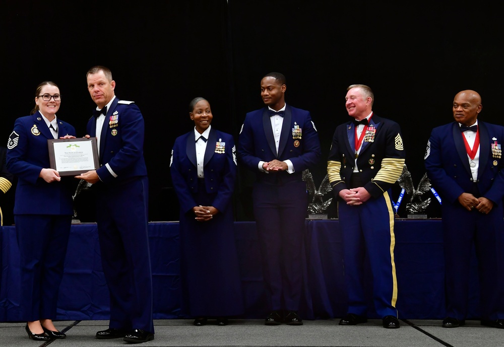 SEA Whitehead recognizes Florida National Guardsmen during ceremony