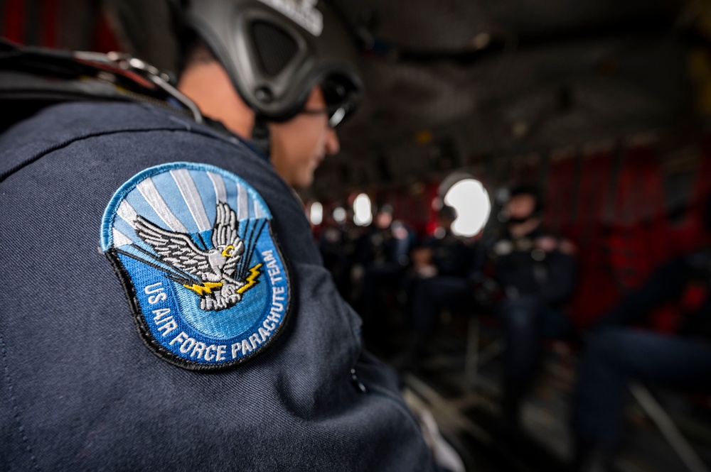 Wings of Blue Jump out of a Chinook