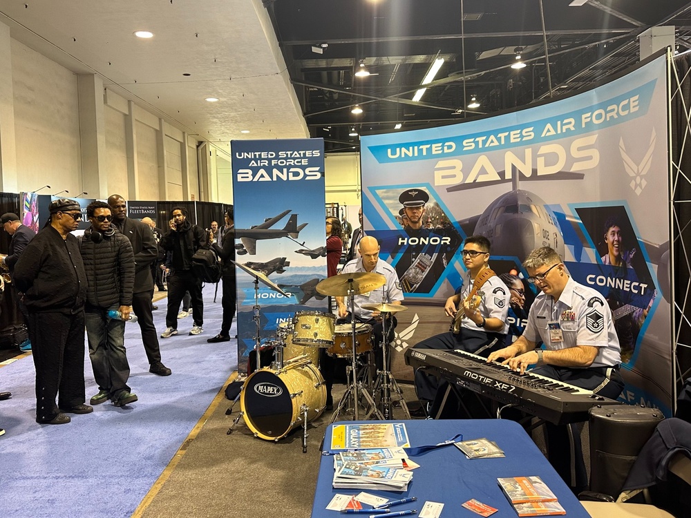 Stevie Wonder at NAMM Air Force Band Booth