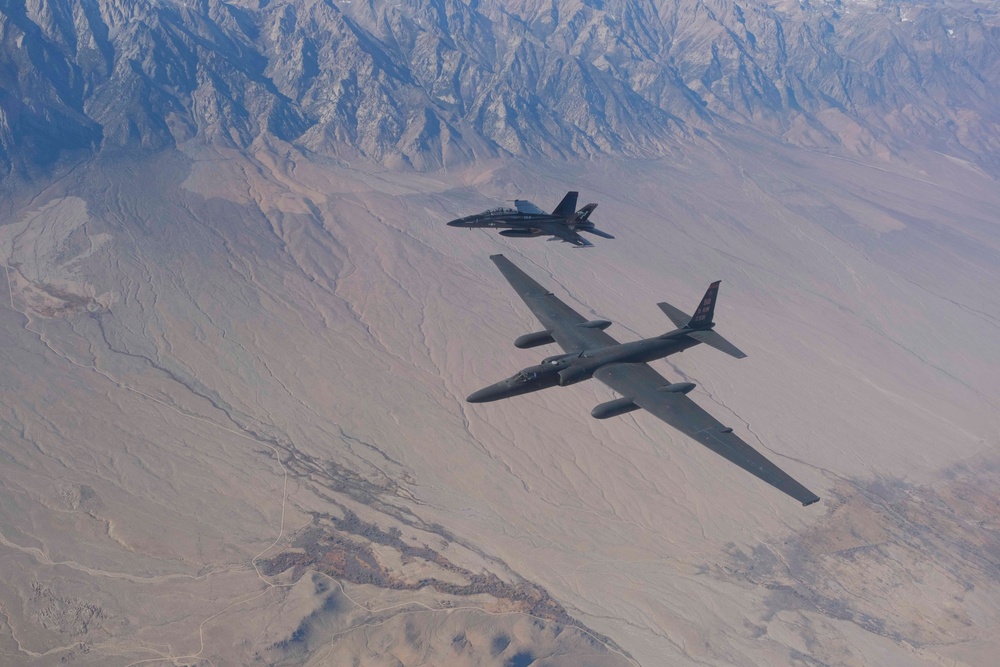 U-2 Dragonlady and Vandy-1 fly in formation