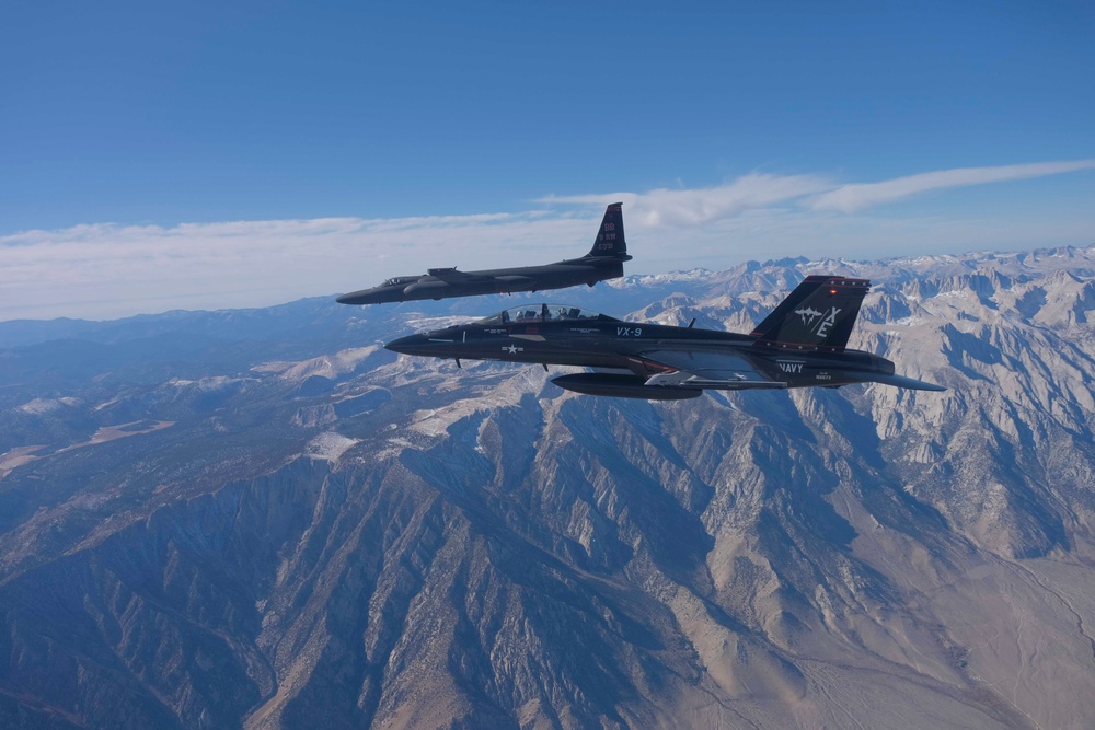 U-2 Dragonlady and Vandy-1 fly in formation