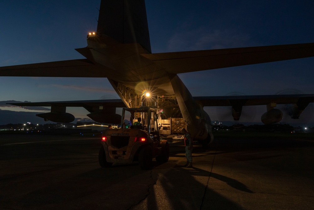 U.S. Marines Continue To Support Mindanao Relief Efforts Alongside Philippine Allies