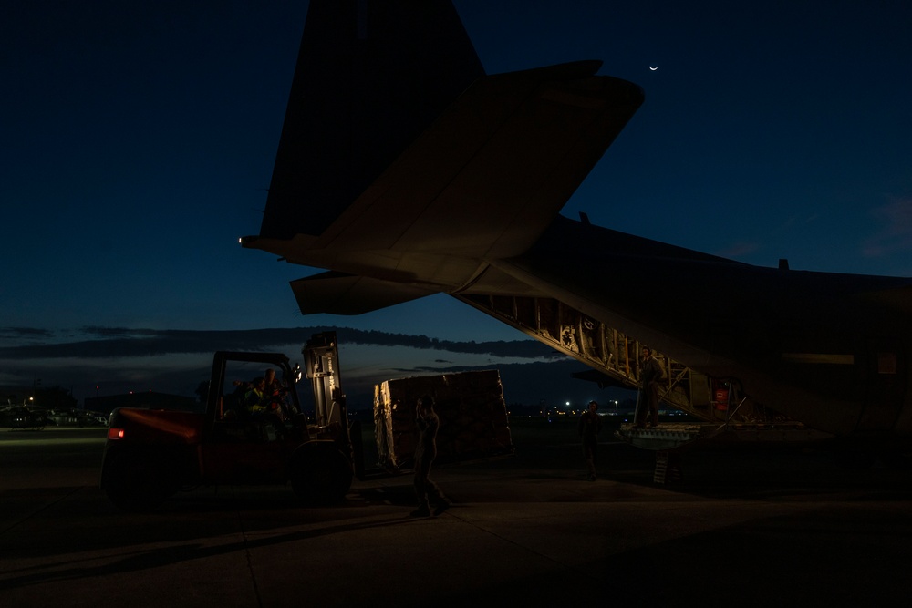 U.S. Marines Continue To Support Mindanao Relief Efforts Alongside Philippine Allies