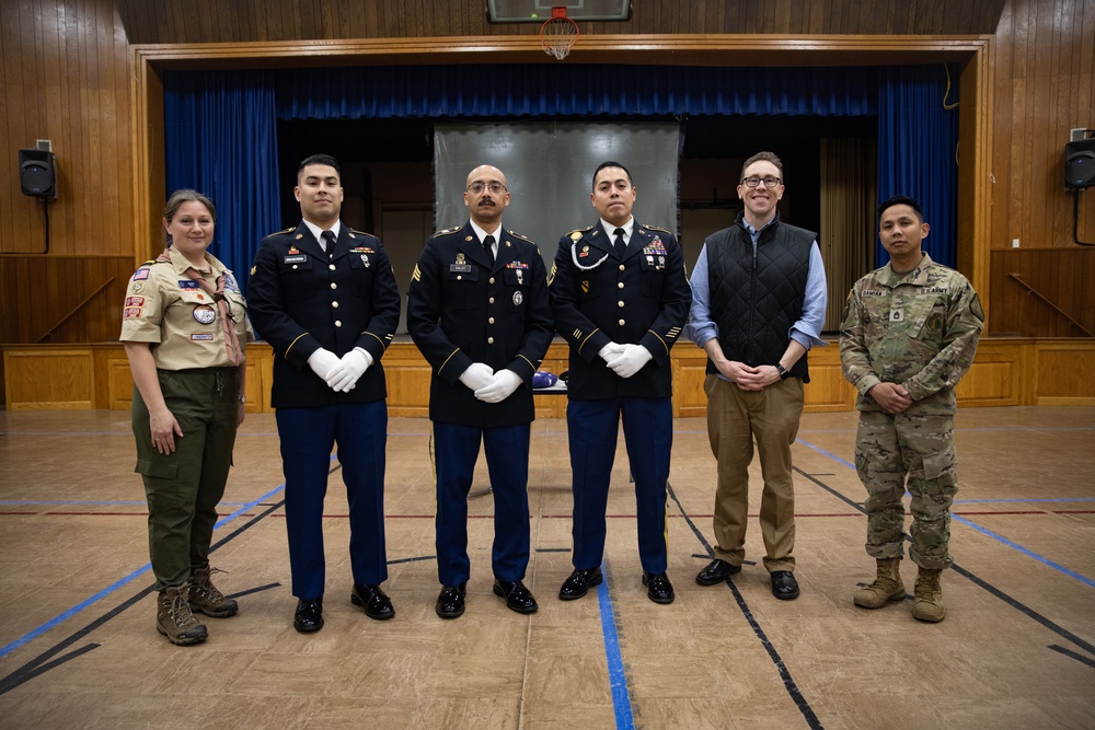 New Jersey National Guard Recruiters Teach Cub Scouts How to Fold American Flag