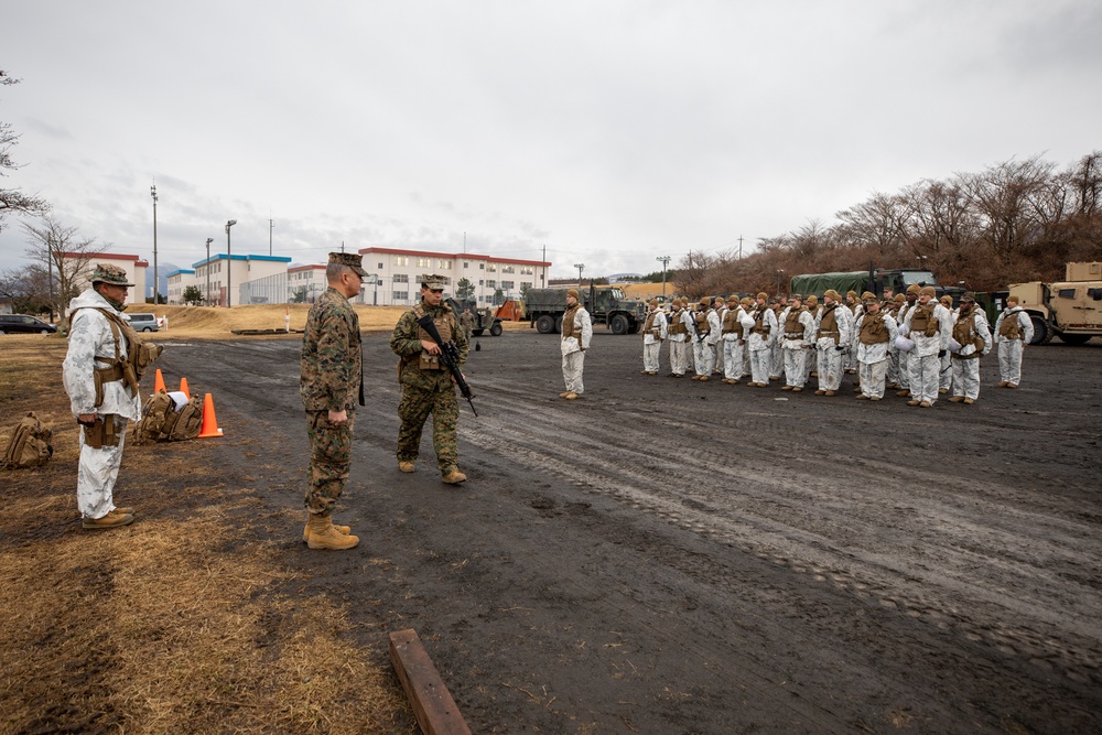 CLR-3 Conducts Battle Hand Off Drills