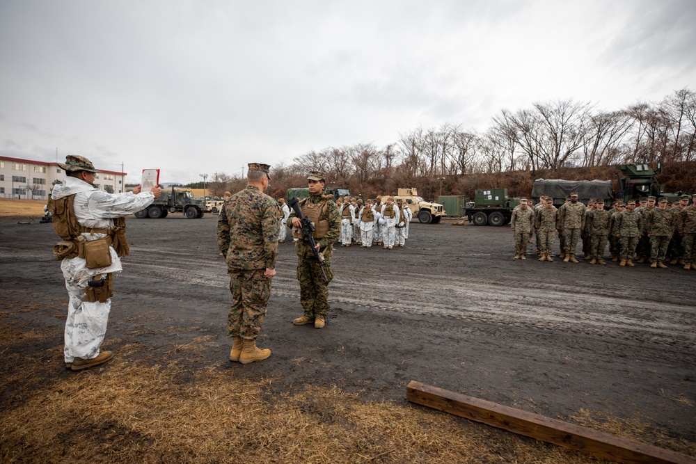 CLR-3 Conducts Battle Hand Off Drills