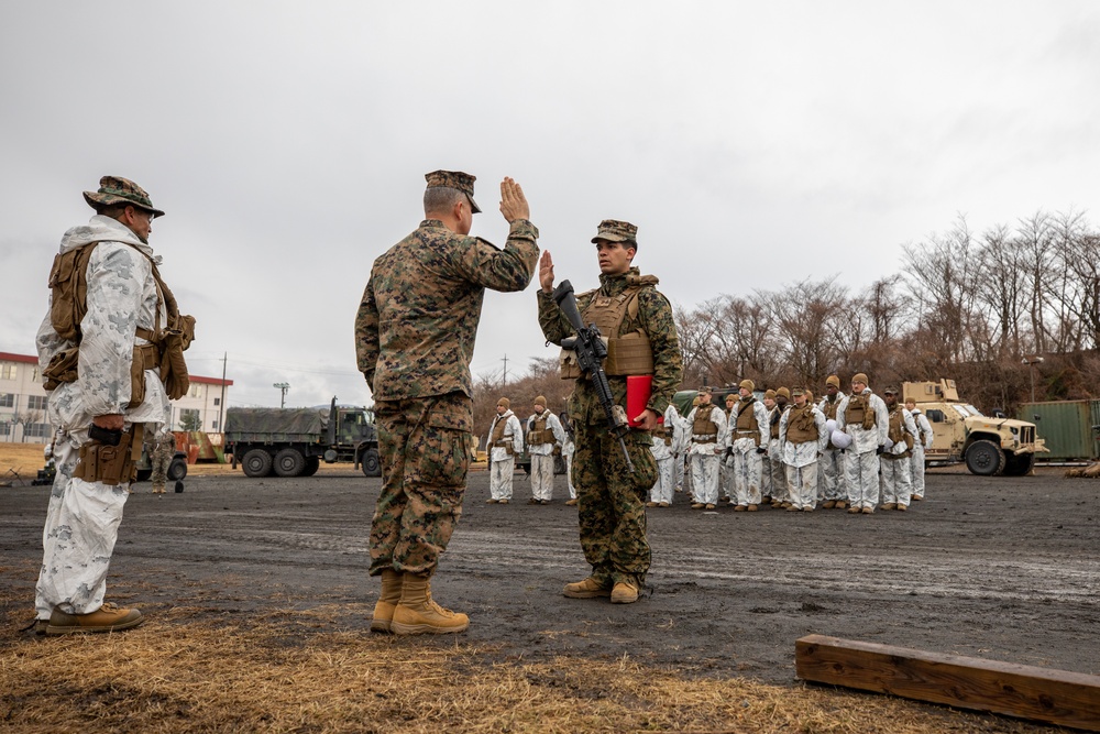 CLR-3 Conducts Battle Hand Off Drills