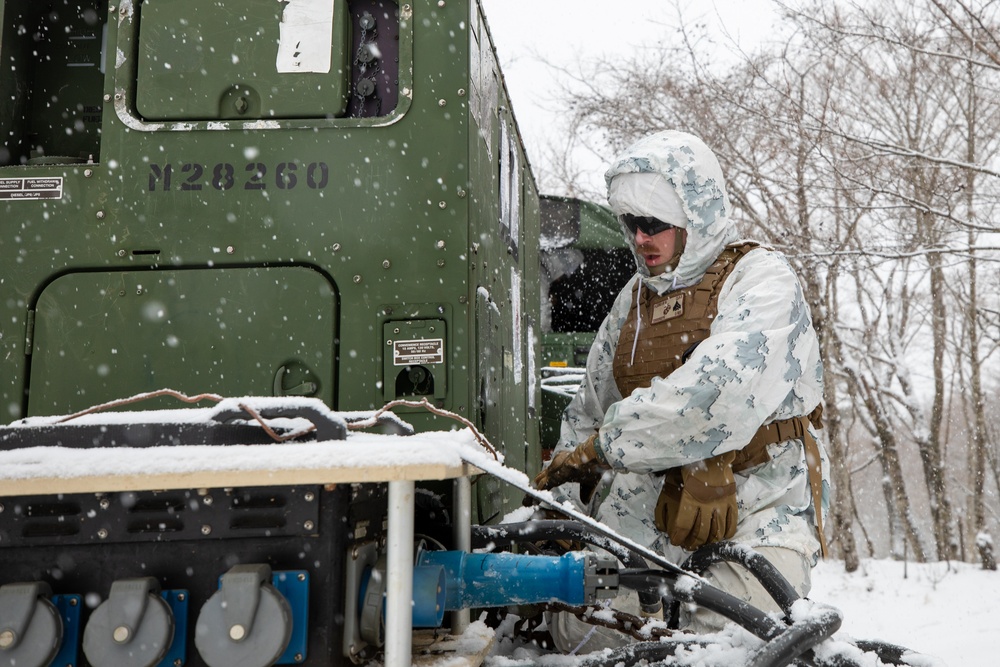 CLR-3 Conducts Battle Hand Off Drills