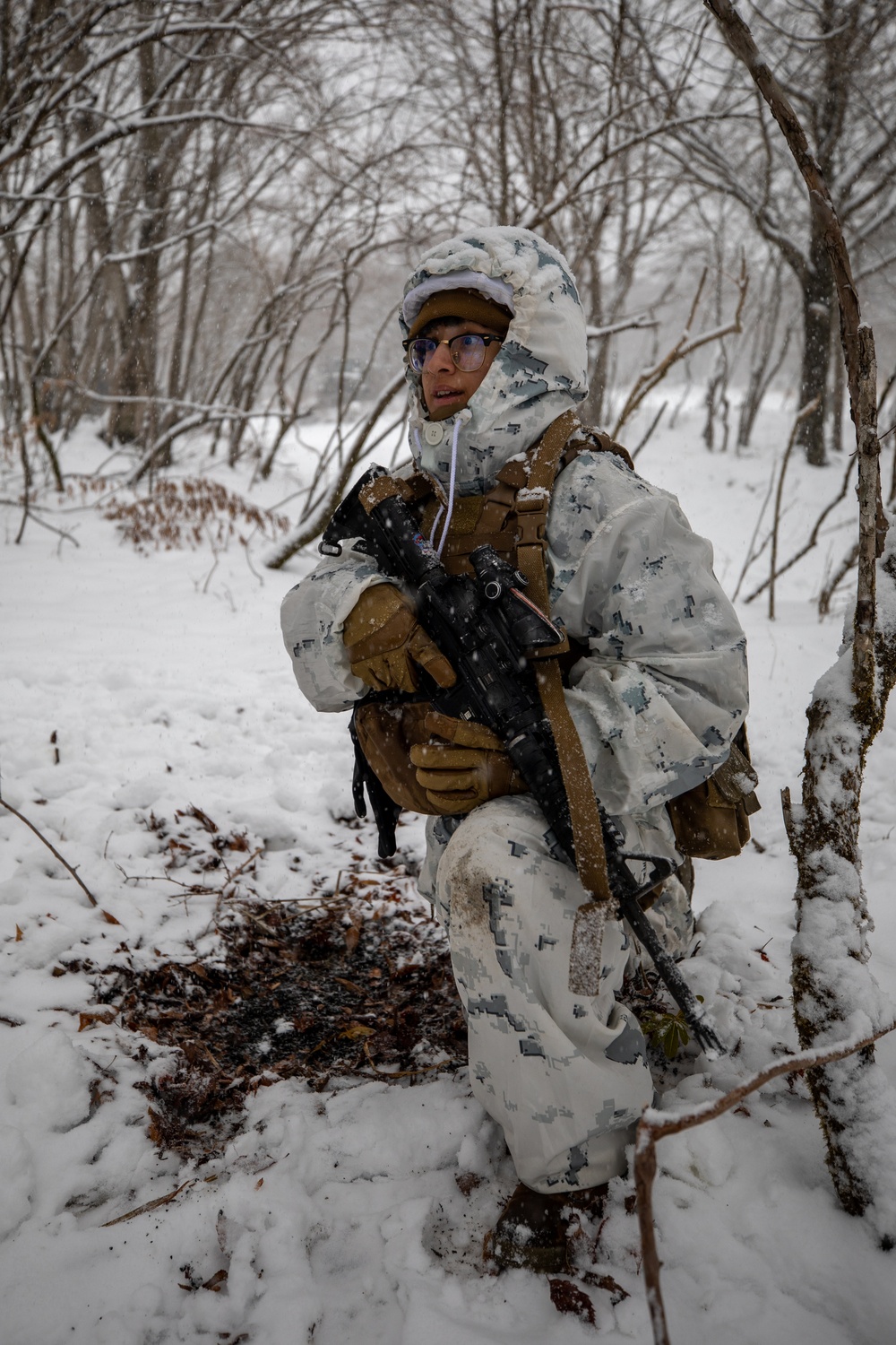 CLR-3 Conducts Battle Hand Off Drills