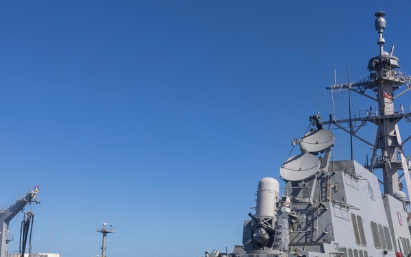 DDG 115 RAS WITH T-AO 202