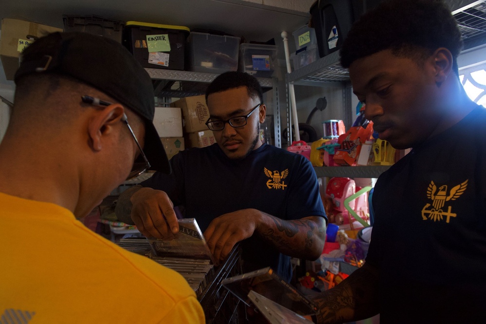 Halsey Sailors Help Guam Community