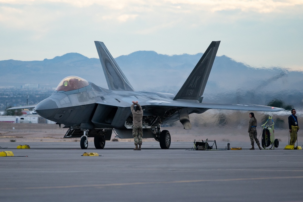 F-22 Landing