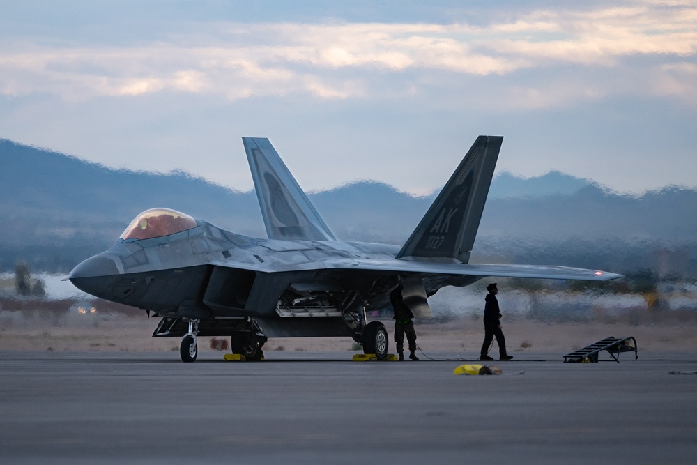 F-22 Landing