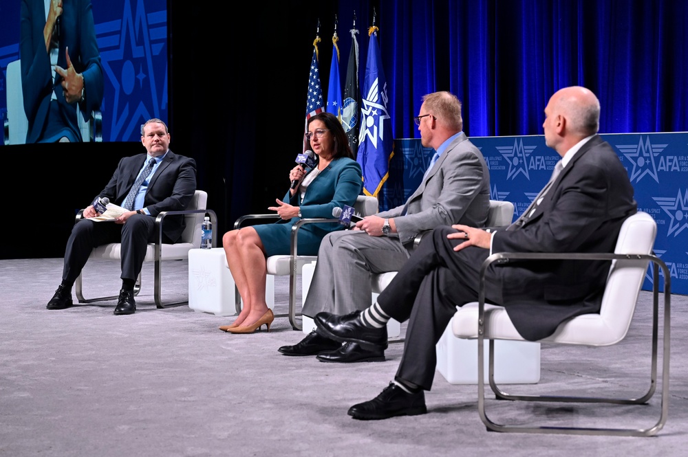 PTDO USecAF Jones leads panel discussion “Driving Change with Speed”