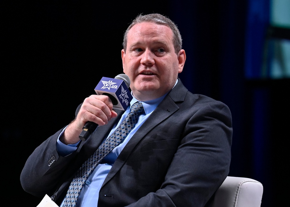 PTDO USecAF Jones leads panel discussion “Driving Change with Speed”