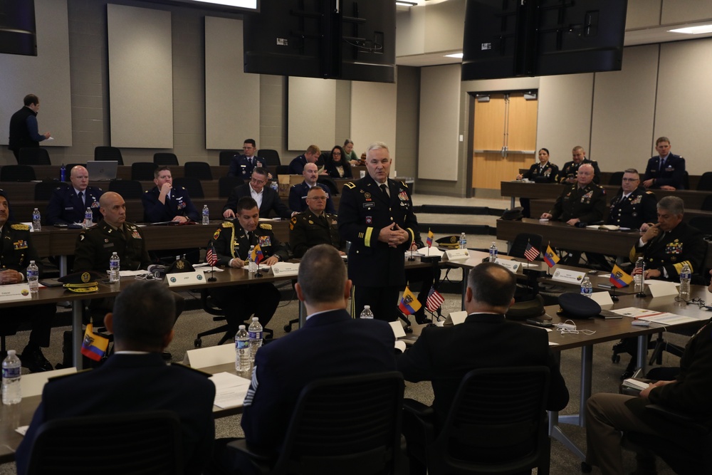 Kentucky Guard hosts Ecuadorian military for leader engagement