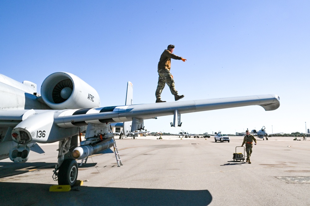 Whiteman AFB A-10s visit MacDill