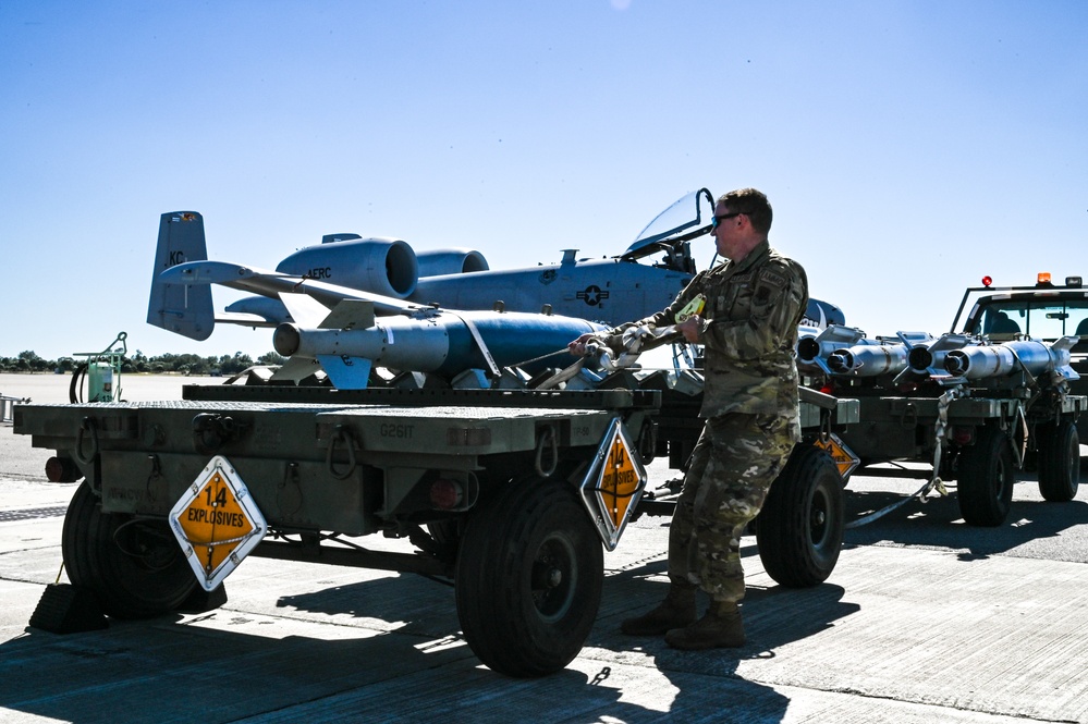 Whiteman AFB A-10s visit MacDill