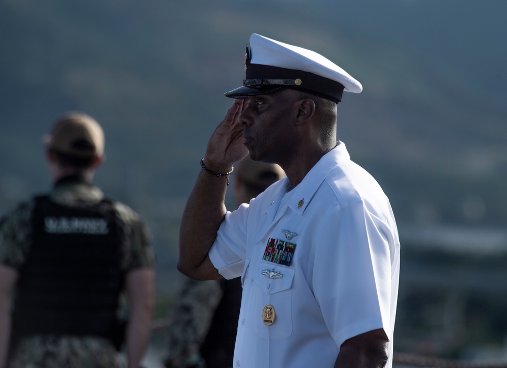 USS Carl Vinson (CVN 70) Pulls into Pearl Harbor for a Scheduled Port Visit