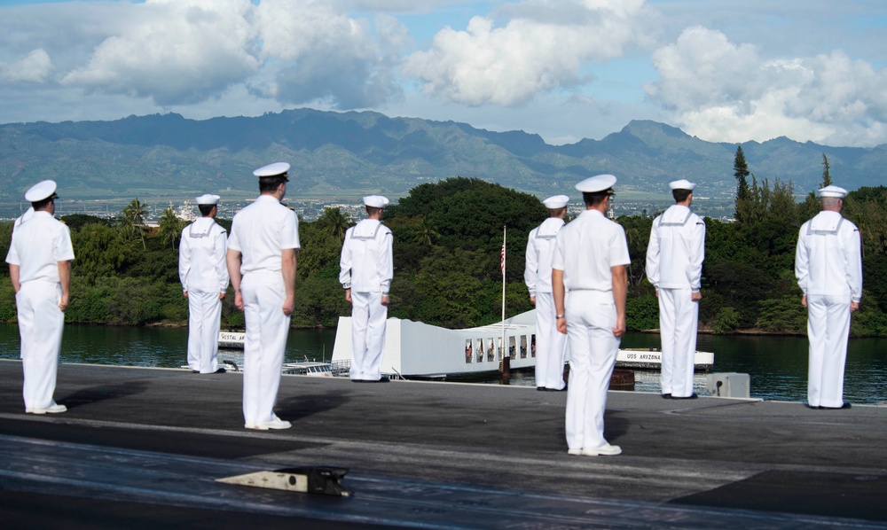 USS Carl Vinson (CVN 70) Pulls into Pearl Harbor for a Scheduled Port Visit