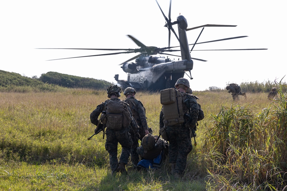 Battalion Landing Team 1/1 conducts helo raid exercise