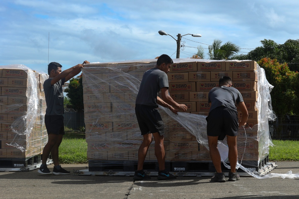 U.S. Marines Continue To Support Mindanao Relief Efforts Alongside Philippine Allies