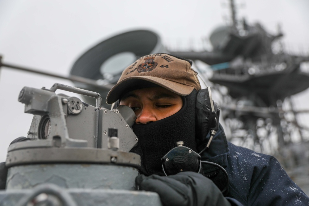 USS Gunston Hall (LSD 44) Departs Portsmouth, United Kingdom